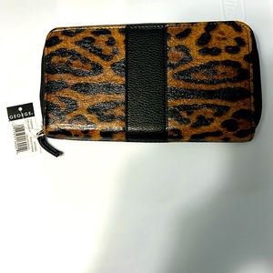 Wallet new with tags cheetah print